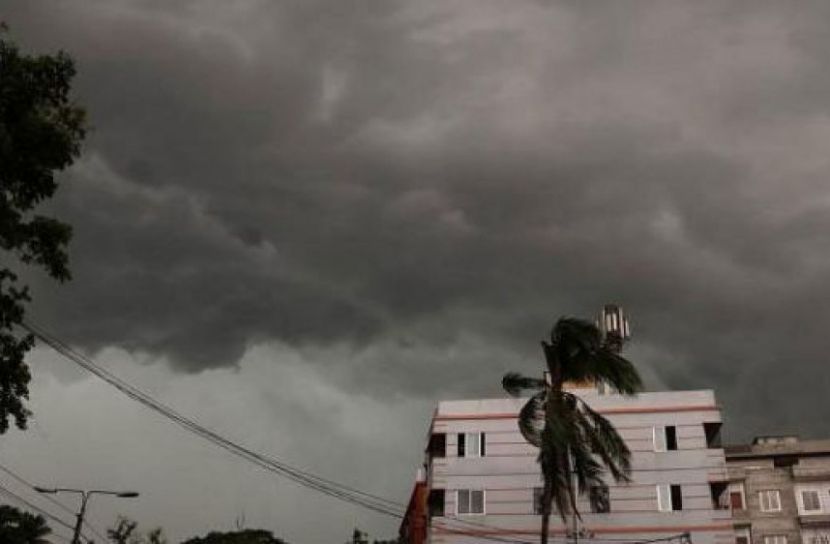 ৬০ কি.মি. গতিবেগে ঝড়ের আশঙ্কা