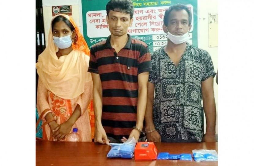 কুরিয়ার সার্ভিসে ইয়াবা পাচার, আটক ৩
