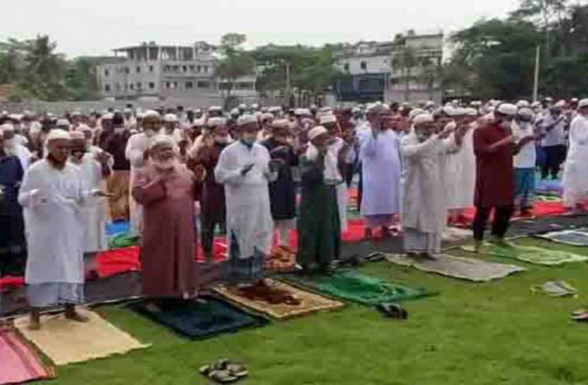 বৃষ্টির জন্য মোরেলগঞ্জে ইস্তেখারা নামাজ আদায়