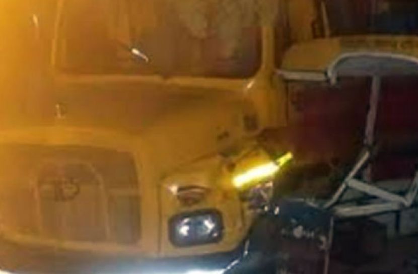 সিলেটে ট্রাকচাপায় ৩ যুবক নিহত