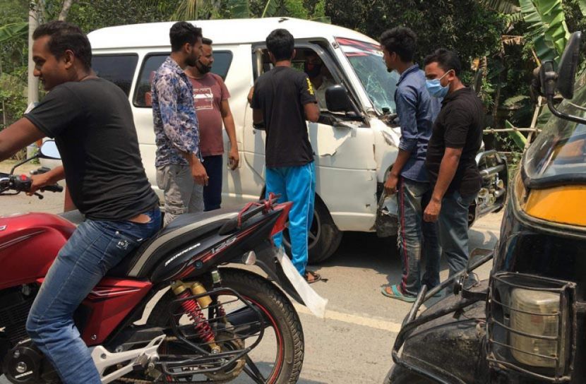 সড়ক দুর্ঘটনায় নসিমন চালক নিহত