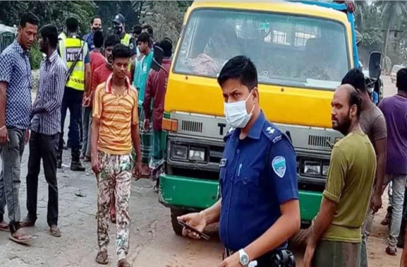 নোয়াখালীতে পৃথক সড়ক দুর্ঘটনায় নিহত ৩