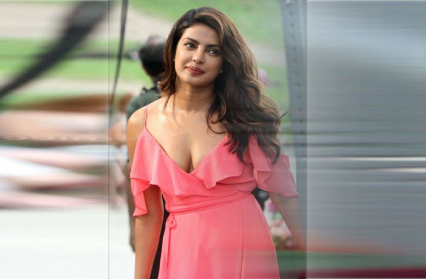 করোনা মোকাবিলায় প্রিয়াঙ্কার অনুদান