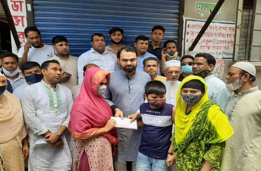 বিএনপির নির্যাতিত নেতাকর্মীদের পরিবারের পাশে সাবেক ফুটবলার আমিনুল