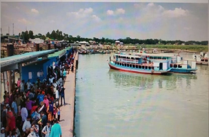 ‘ভুয়া খবরে’ শিমুলিয়া লঞ্চঘাটে যাত্রীদের ভিড়
