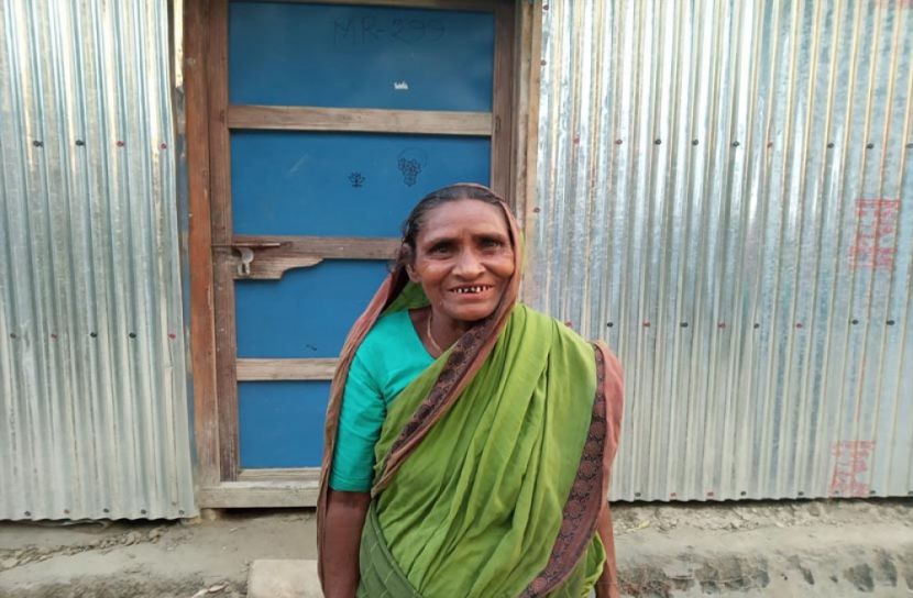 ফেইসবুকের কল্যাণে অসহায় শিষ্যবালা পেল স্বপ্নের ঘর!