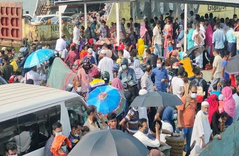 শিমুলিয়া ঘাটে এবার ঢাকামুখী যাত্রীদের চাপ