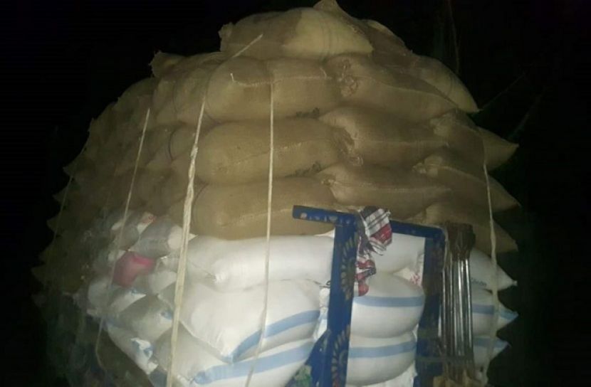ঠাকুরগাঁয়ে ২৪০ বস্তা সরকারি চাল উদ্ধার