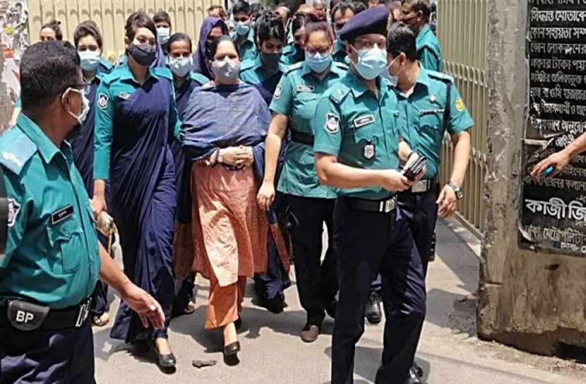 রিমান্ড নাকচ, কারাগারে রোজিনা