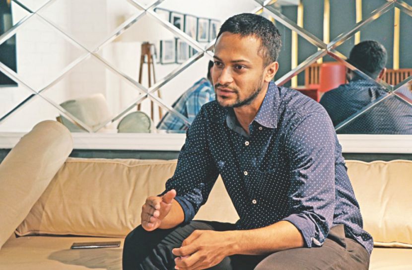 নতুন ব্যবসায় সাকিব