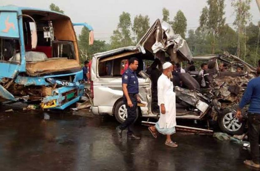 লকডাউনেও ঈদযাত্রা : সড়কে ঝরল ২৮৩ প্রাণ