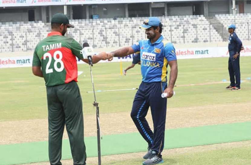 টসে জিতে ব্যাটিংয়ে বাংলাদেশ