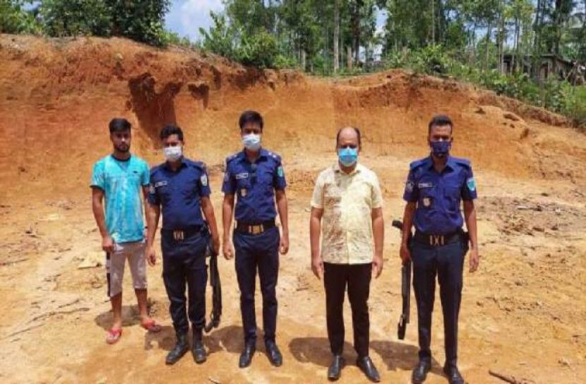  টিলা কাটায় এক লক্ষ টাকা জরিমানা