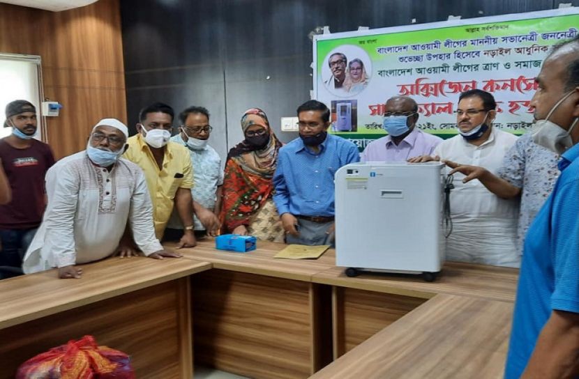 নড়াইলে প্রধানমন্ত্রীর উপহার সামগ্রী হস্তান্তর