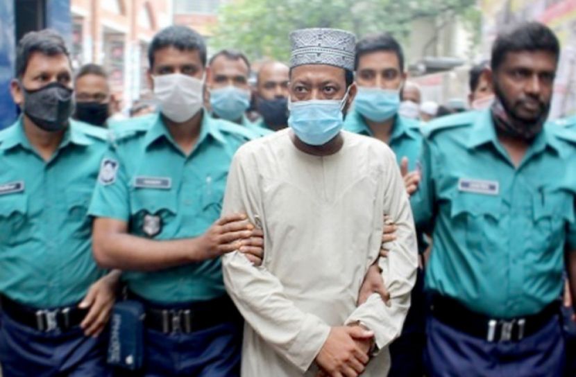 দোষ স্বীকার করলেন  মুফতি  আমির হামজা