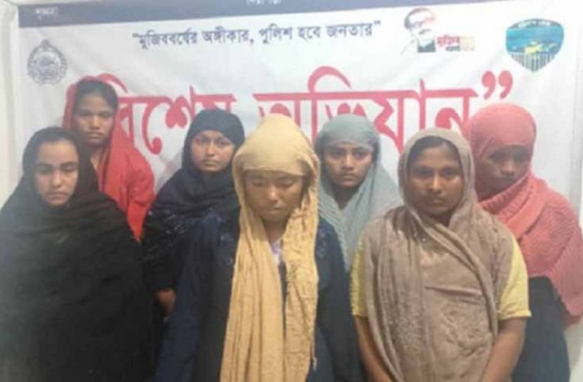 মালয়েশিয়ার নামে মিরসরাই, ১০ রোহিঙ্গা তরুণী আটক