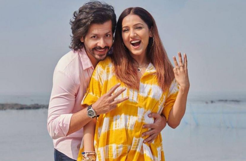 ছেলের মা হলেন নীতি মোহন