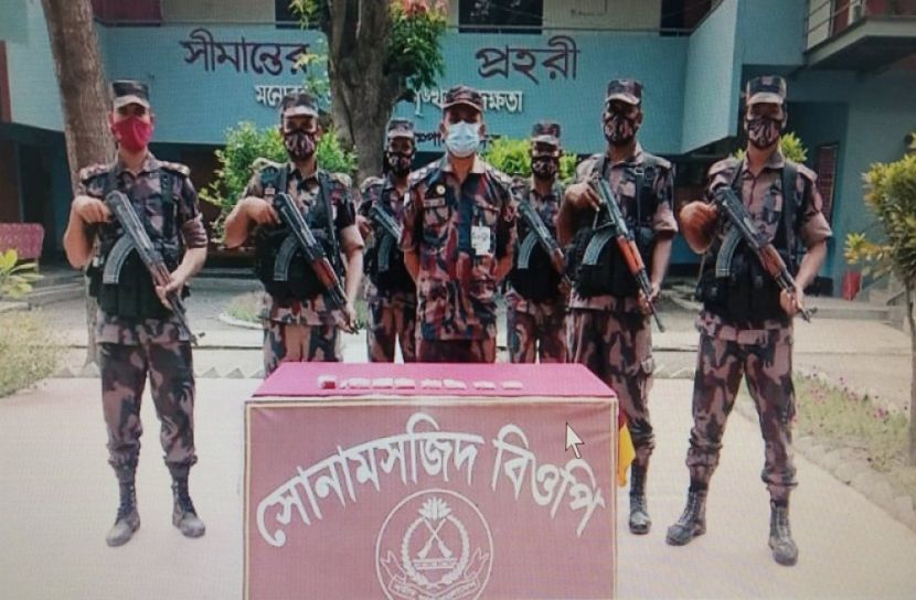 বিছানার নিচ থেকে ইয়াবা, হেরোইন জব্দ