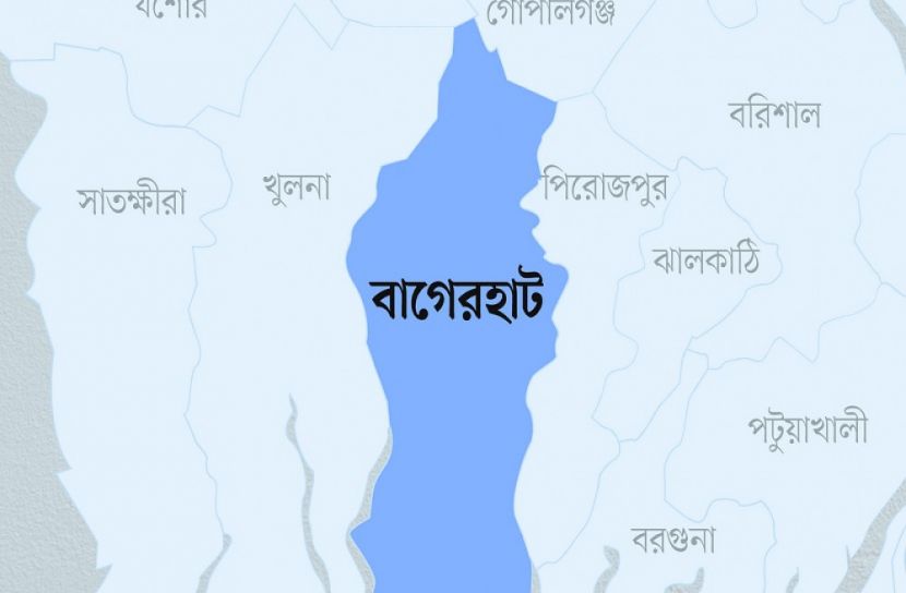 পুত্রবধূর ‘অনৈতিক আচরণে’ অতিষ্ঠ হয়ে মানববন্ধন 