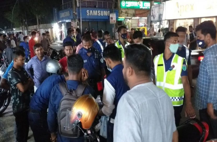 মৌলভীবাজারে অবৈধ যানবাহনের বিরুদ্ধে অভিযান 