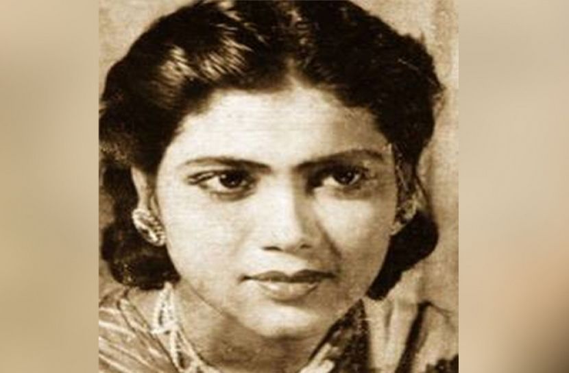 মুখ ও মুখোশের প্রধান নায়িকা