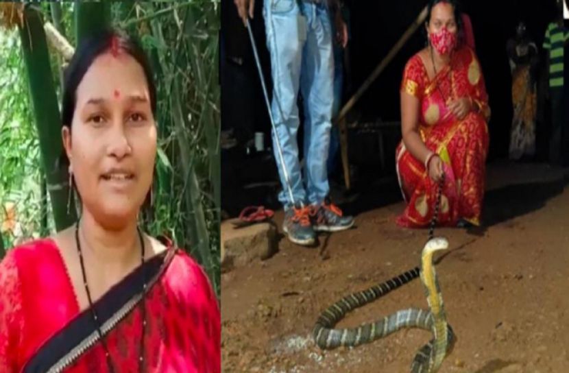সন্তানকে বাঁচাতে সাপের ওপর ঝাঁপিয়ে পড়লেন মা