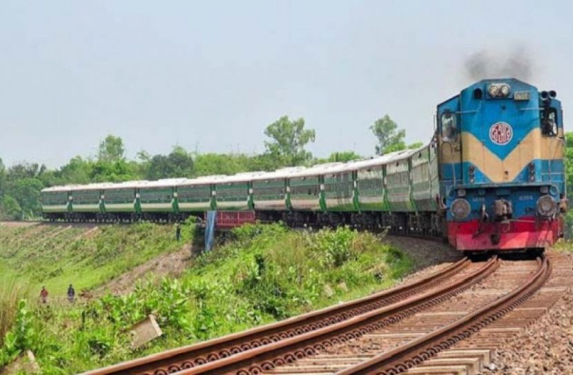 রাজশাহীর সঙ্গে সারাদেশের ট্রেন চলাচল বন্ধ