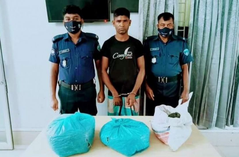 সরাইলে গাঁজাসহ মা-ছেলে গ্রেফতার