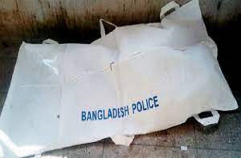 চিরিরবন্দরে মাটির দেয়াল ধসে শিশুর মৃত্যু