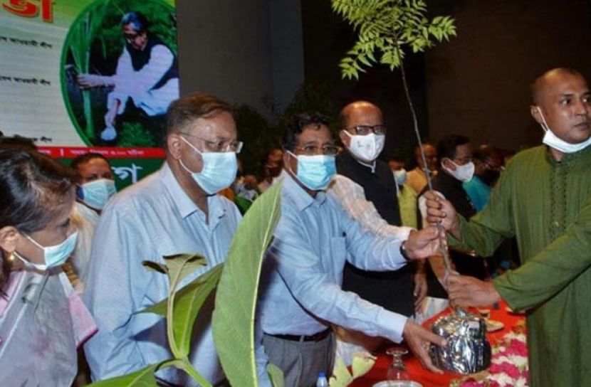 ‘হাজার হাজার গাছ কেটেছিলেন জিয়া’