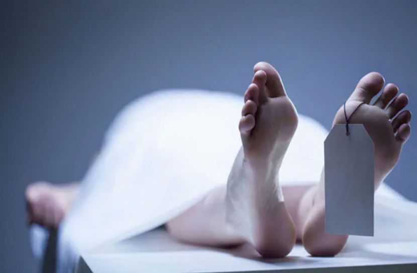 রাজধানী লেগুনা উল্টে এক নারী নিহত