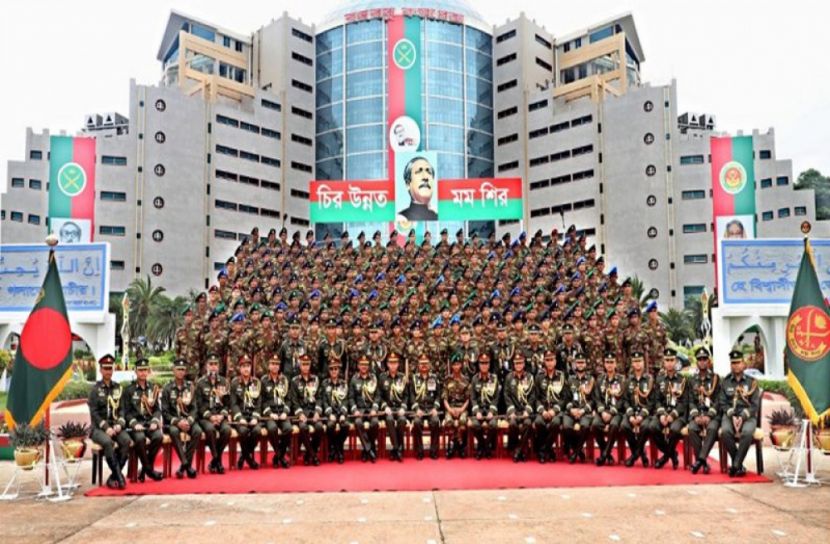 কমিশনপ্রাপ্ত অফিসারদের ১৩ জন নারী