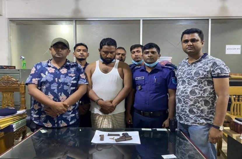 গুলি করে স্বীকার করা নেতা গ্রেফতার