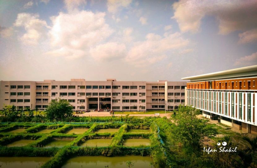 করোনায় আক্রান্ত খুবি পরিবার