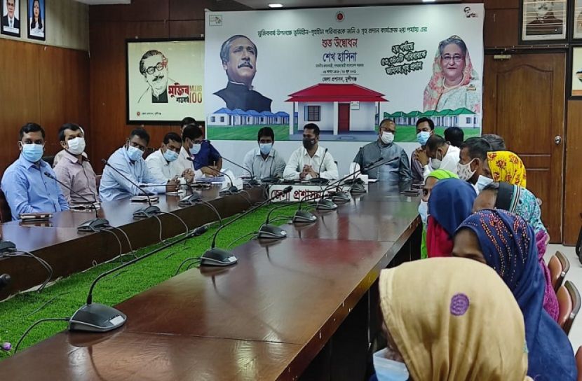 মুন্সীগঞ্জে ৩২৫ পরিবার পেলো নতুন ঘর 