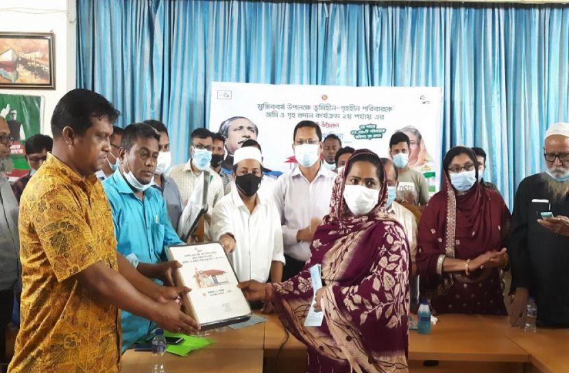 ব্রাহ্মণবাড়িয়ায় ৬৮১ পরিবারকে ঘর হস্তান্তর 