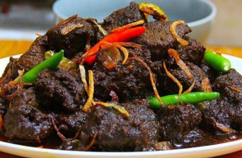 পুরান ঢাকার ঐতিহ্যবাহী কালা ভুনা