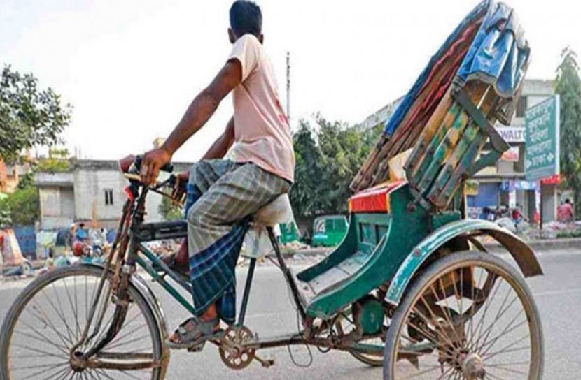 রিকশা থেকে ব্যাটারি খুলে নেওয়ার সিদ্ধান্ত