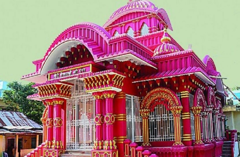 মন্দির যেনো রক্তজবা ফুল 