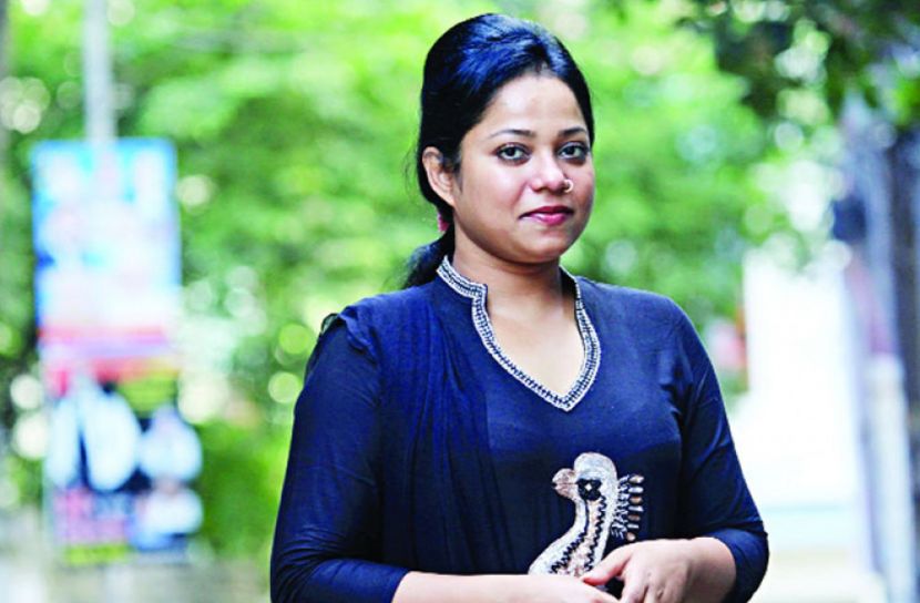 এক যুগ পর গানে ফিরলেন ডলি