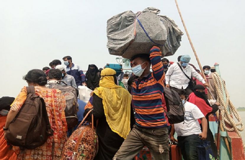 লকডাউন শুনেই ঢাকা ছাড়ার হিড়িক 