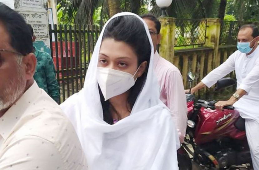 অসুস্থ মিন্নি, চিকিৎসার জন্য আবেদন