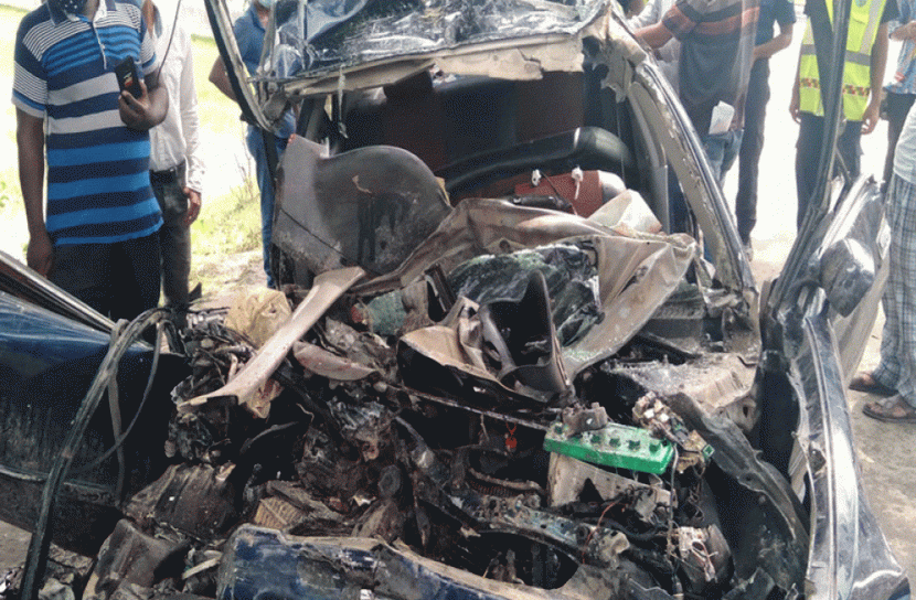 যশোরে ট্রাকের ধাক্কায় নিহত ৪