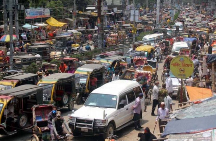রংপুরে বিধিনিষেধ মানছে না কেউ