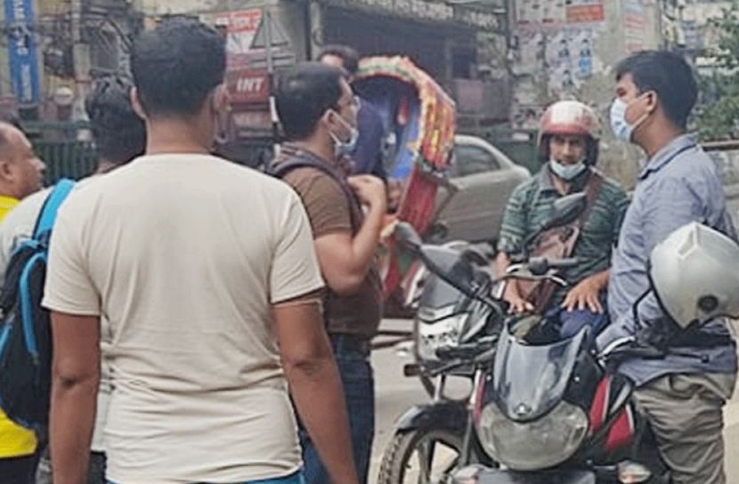 তিনগুণ ভাড়া মোটরসাইকেলে