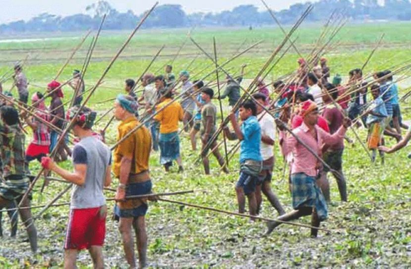টেঁটাযুদ্ধের অবসান চায় এলাকাবাসী