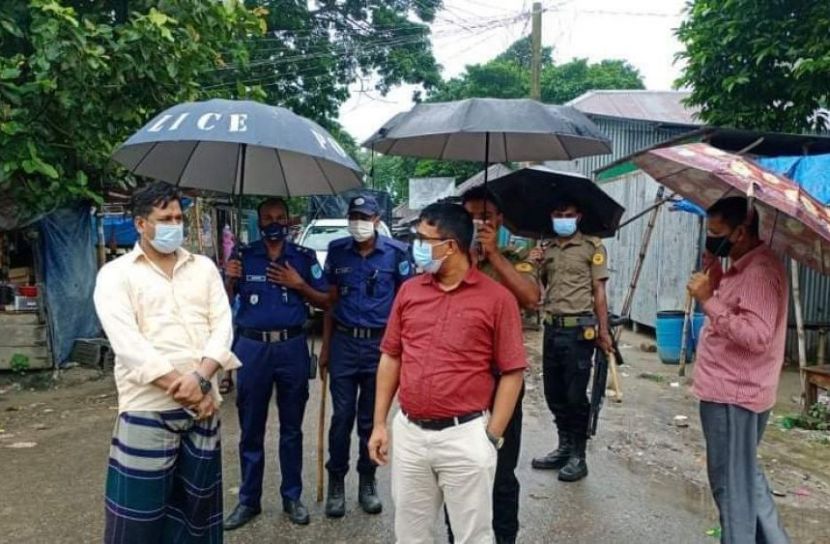 হরিরামপুরে ৯ জনকে জরিমানা