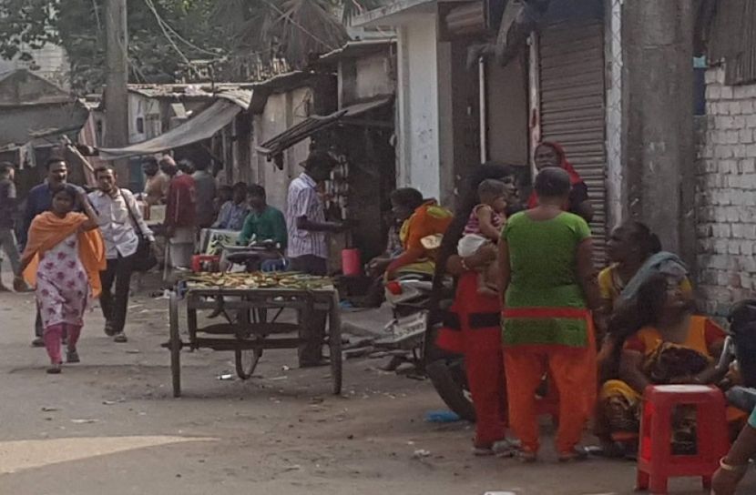 খাবার নেই, সাহায্য চাই যৌনকর্মীরা