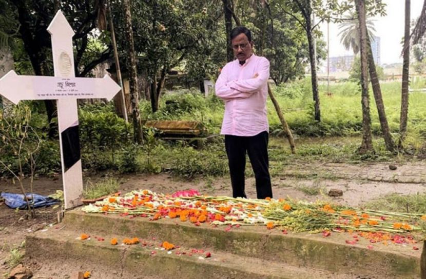 ‘কিশোর নেই মনে হলেই ভেতরটা হাহাকার করে’