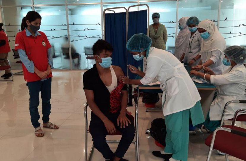 প্রবাসীদের টিকা প্রয়োগ শুরু
